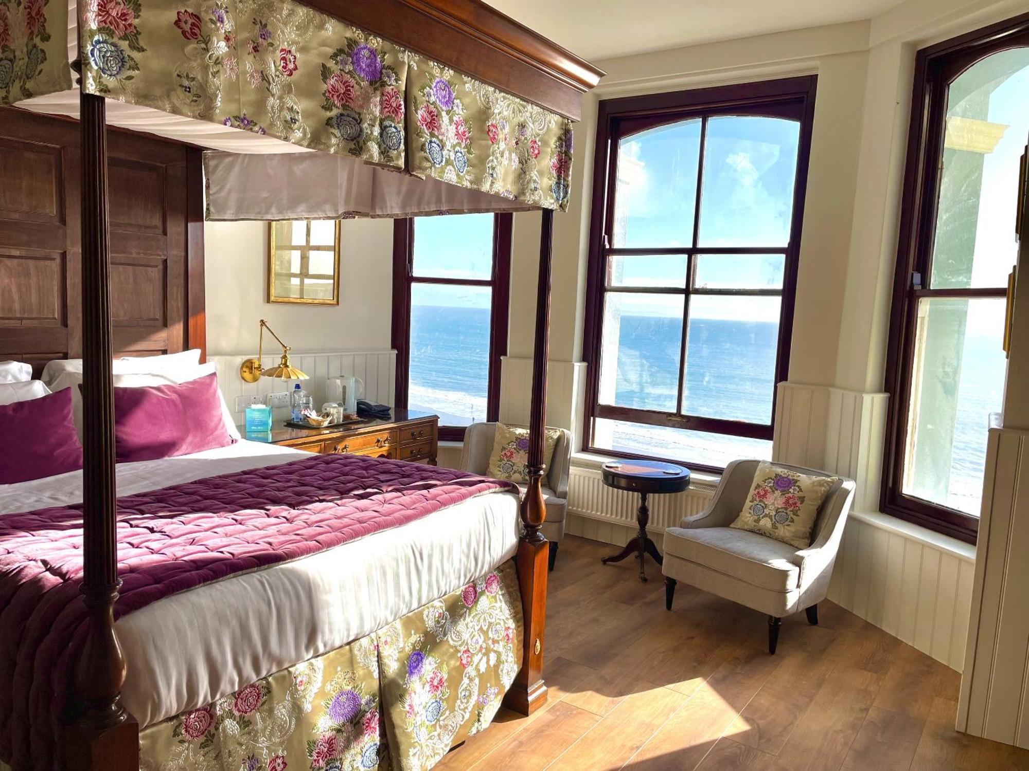 No: 1 The Esplanade Guest Accommodation. Tenby Rom bilde