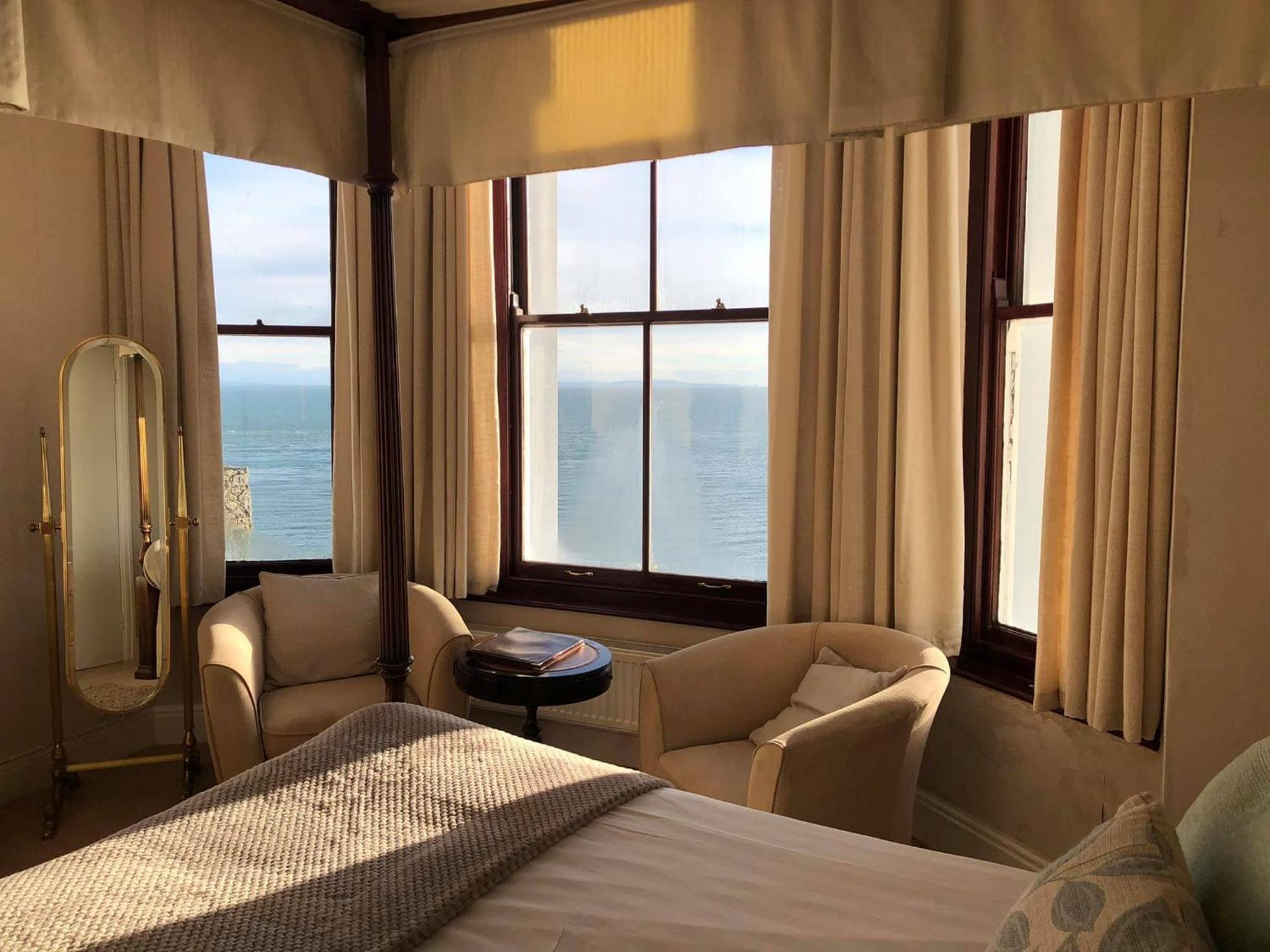 No: 1 The Esplanade Guest Accommodation. Tenby Rom bilde
